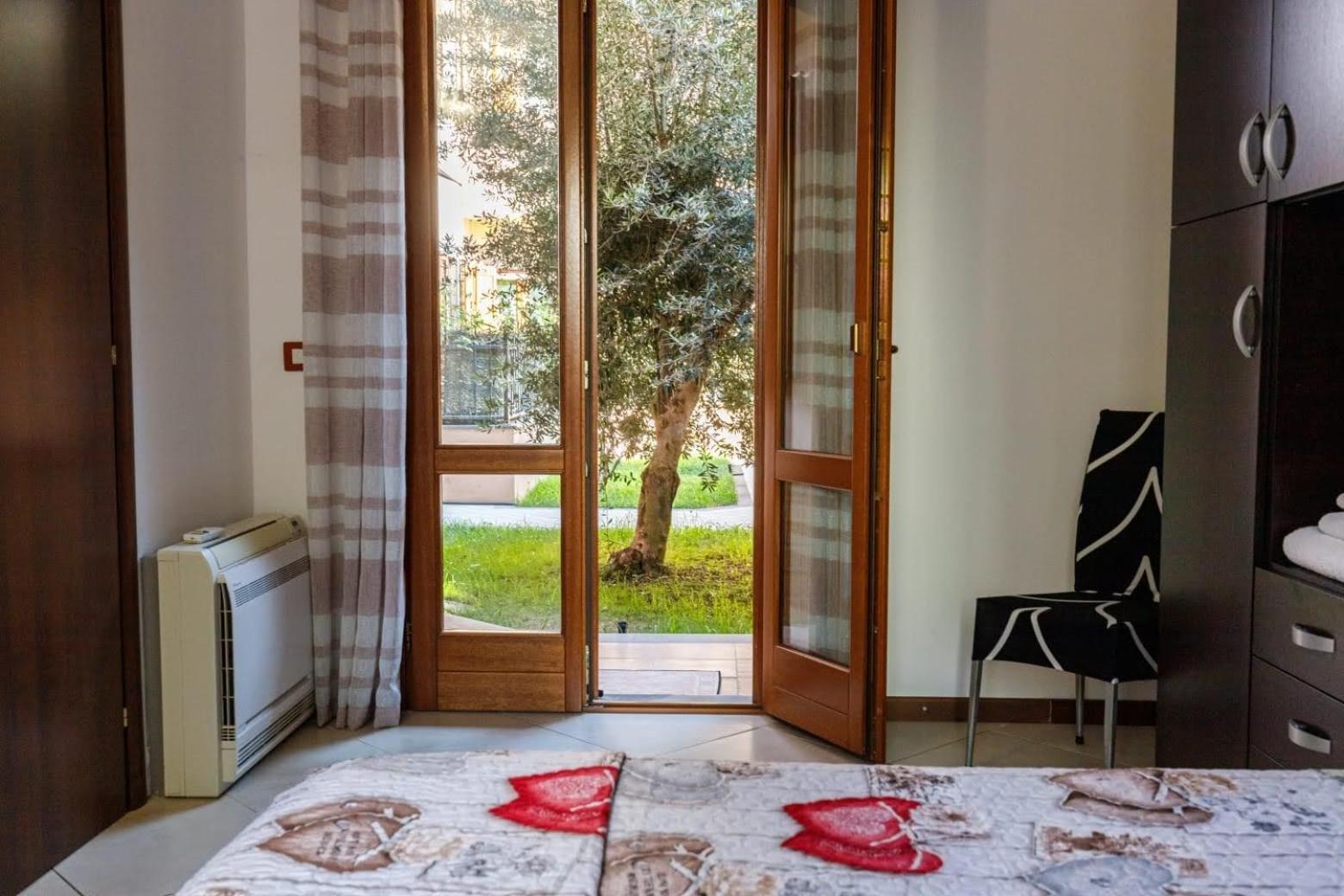 Casa Lilla 1 E 2 Lägenhet Oristano Rum bild