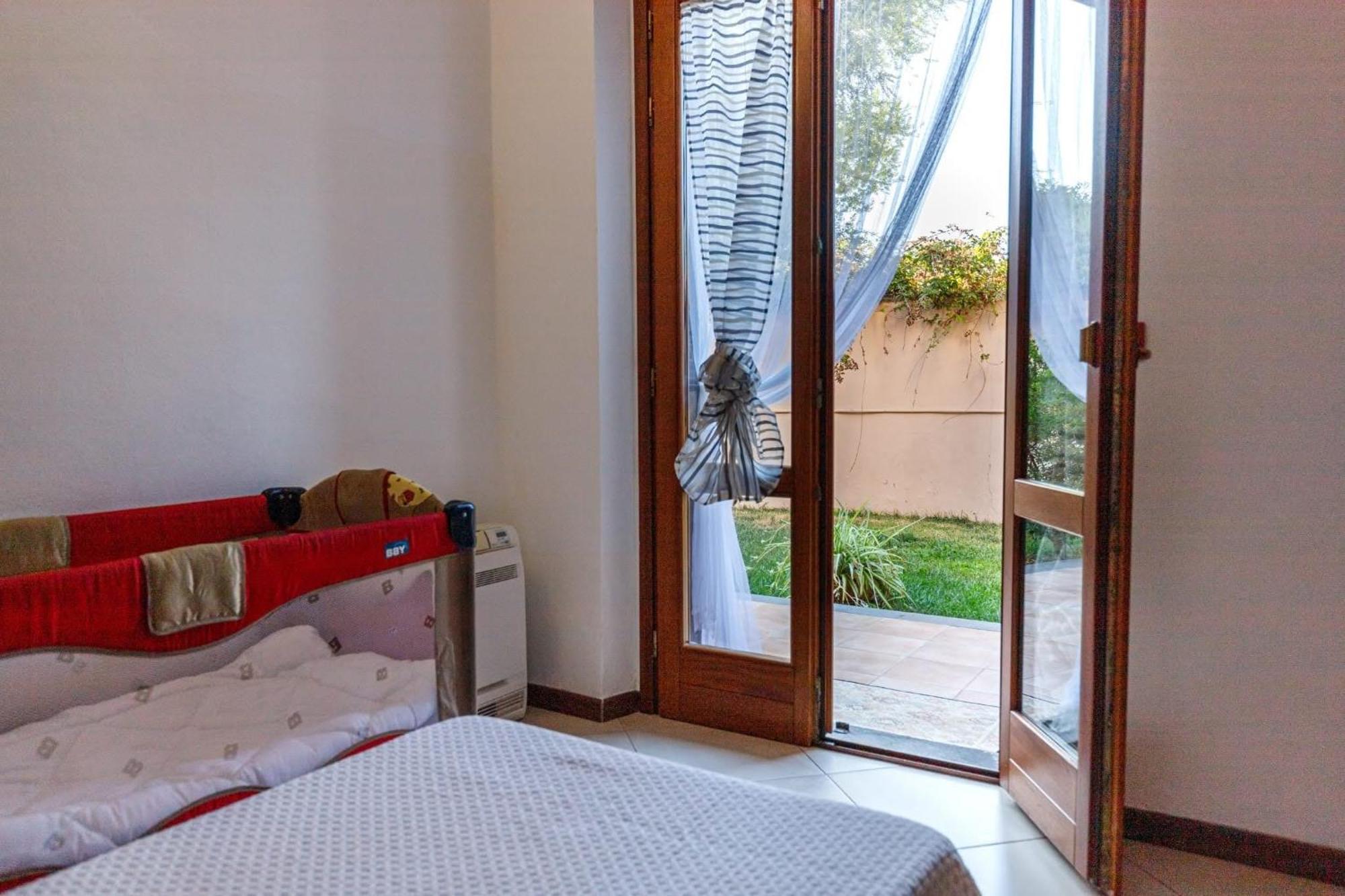 Casa Lilla 1 E 2 Lägenhet Oristano Rum bild